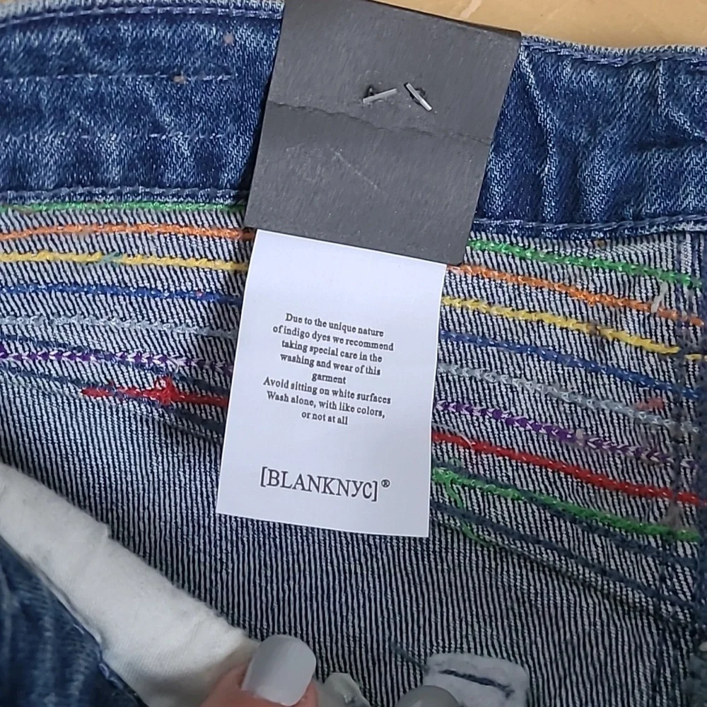 NWT BLANK NYC The Varick kick flare jeans size 26 - Picture 8 of 10